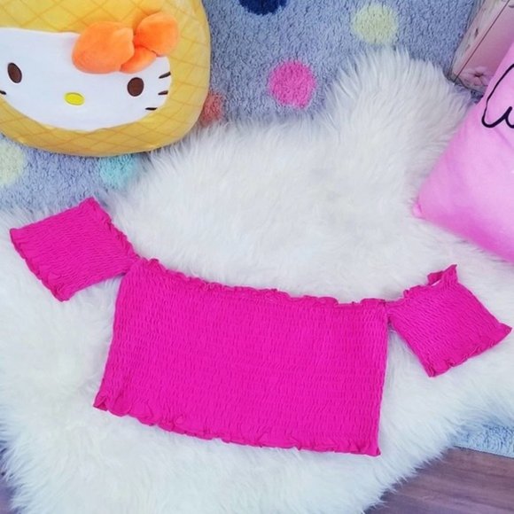 Zara Trafaluc Bright Pink Off Shoulder Ruched Cap Sleeve Crop Top - Picture 2 of 7
